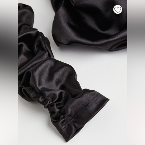 Black Silky Classic Gathered Top - Picture 2 of 2